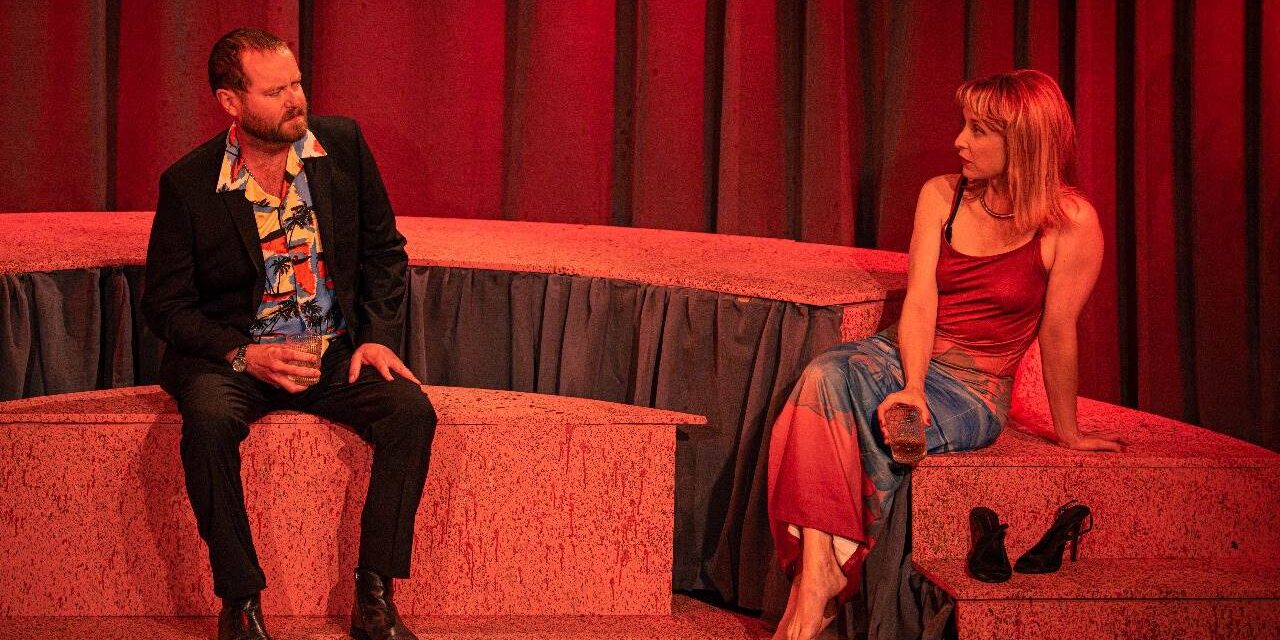 Review: The luscious Vulgarians, juicy, fun and entertaining.